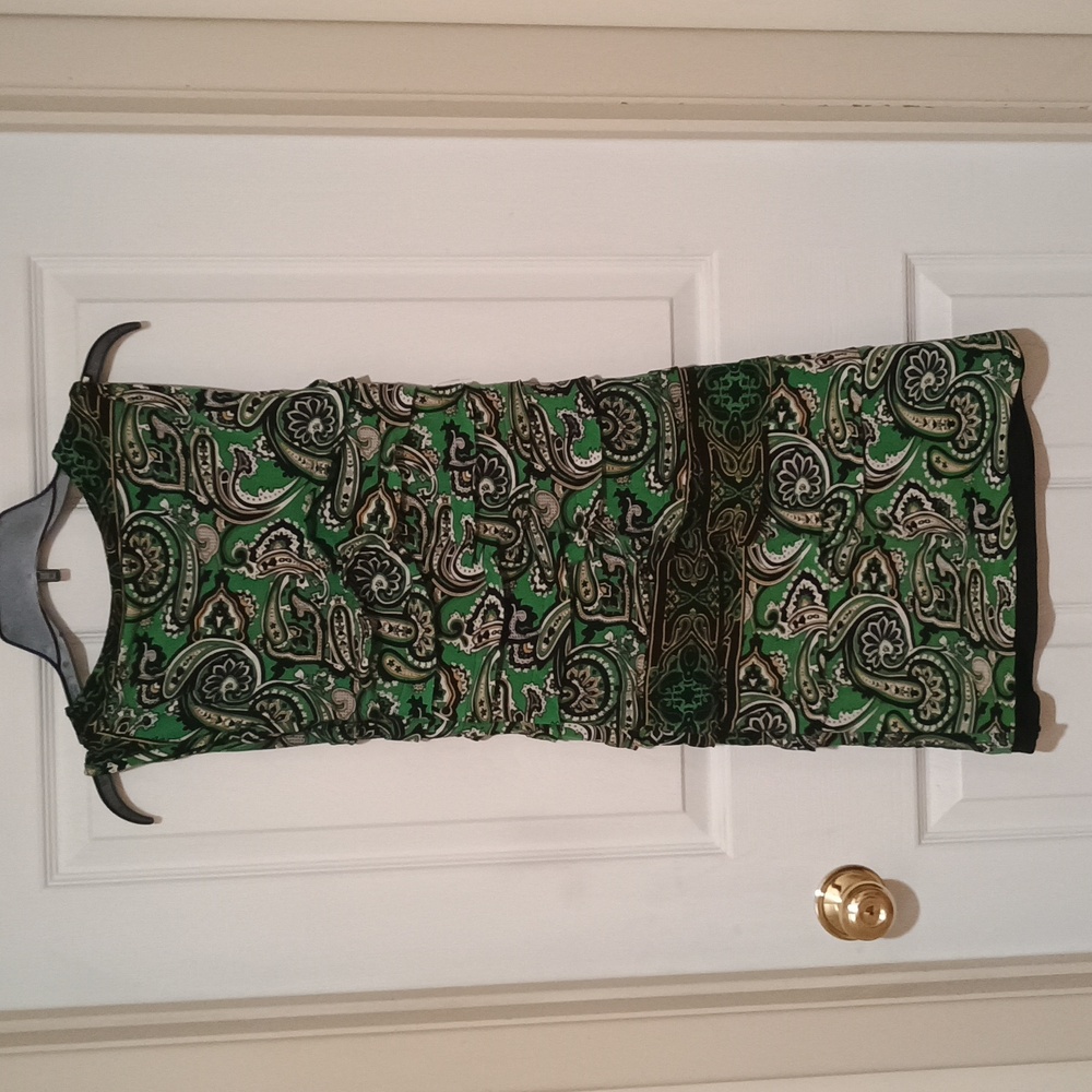 Gorgeous Nicole Miller women's S Green And Black Paisley Tiered Sleeveless Dress